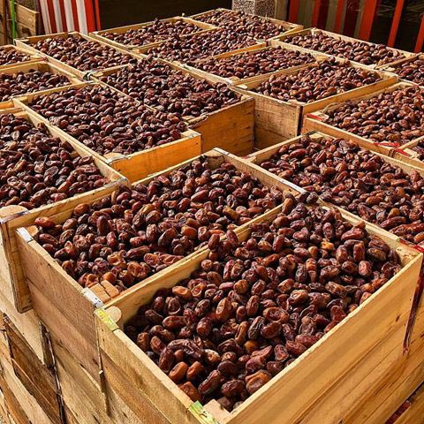 Choosing Fruit Suppliers That Offer Dates of the Right Quality